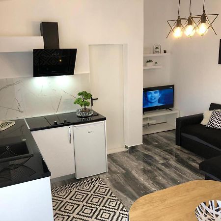 شقة بيبينيا  في Apartman Luce المظهر الخارجي الصورة