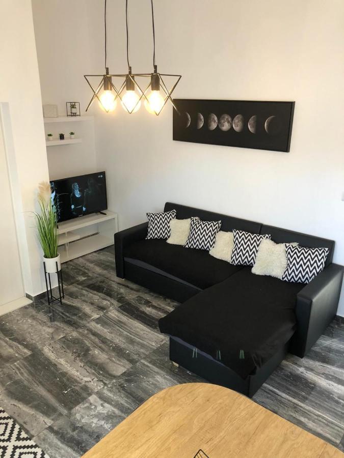 شقة بيبينيا  في Apartman Luce المظهر الخارجي الصورة