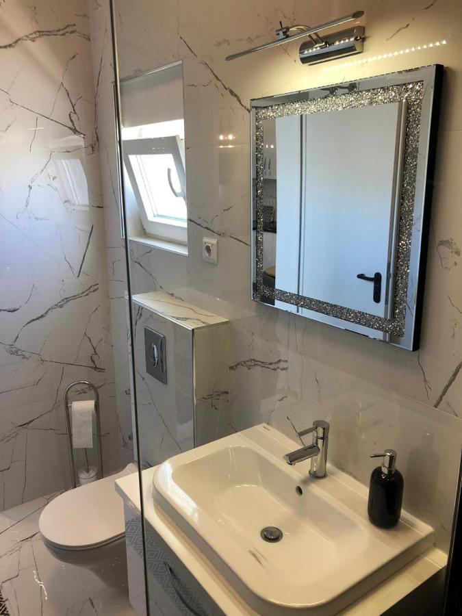 شقة بيبينيا  في Apartman Luce المظهر الخارجي الصورة